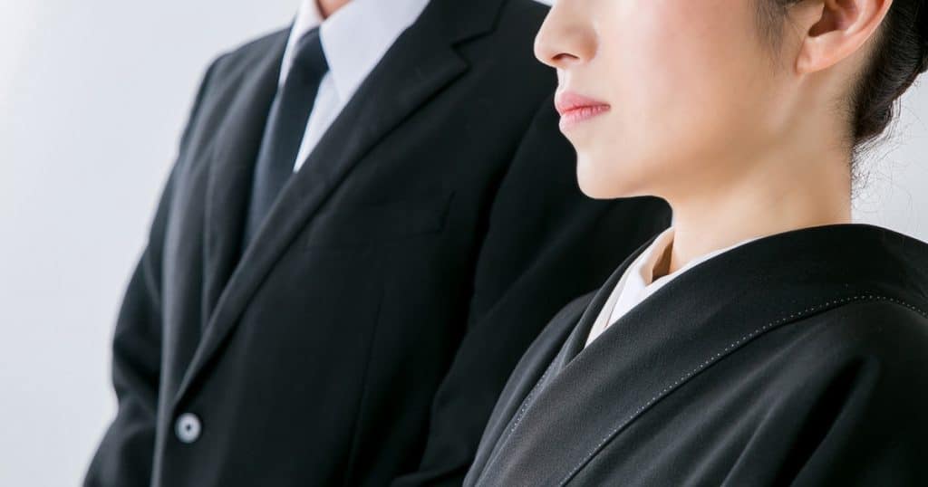 喪主として 孫として 親族の代表として 葬儀を行う責任をともに担う ありがとうのエピソード ティアの特長 葬儀 葬式 家族葬なら葬儀会館 ティア 喪主として 孫として 親族の代表として 葬儀を行う責任をともに担う ありがとうのエピソード ティアの特長 葬儀 葬式 家族葬なら葬儀会館 ティア